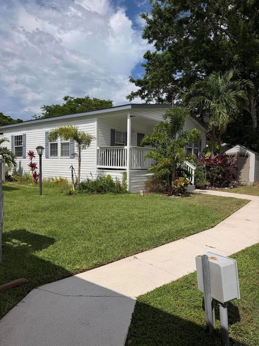 2555 PGA Boulevard # 303, Palm Beach Gardens, FL 33410