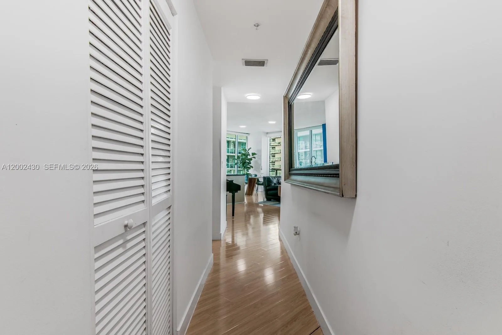 79 SW 12th St # 2107-S, Miami, FL 33130 photo 5