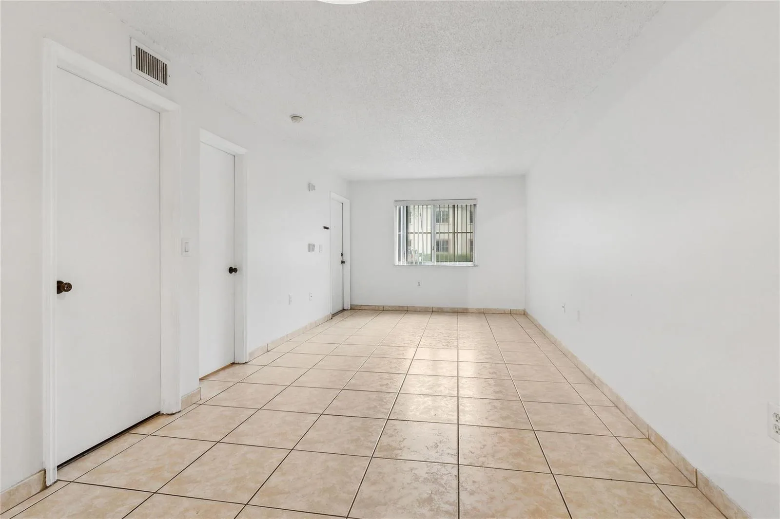 2173 NW 78th Avenue, Pembroke Pines, FL 33024 photo 2