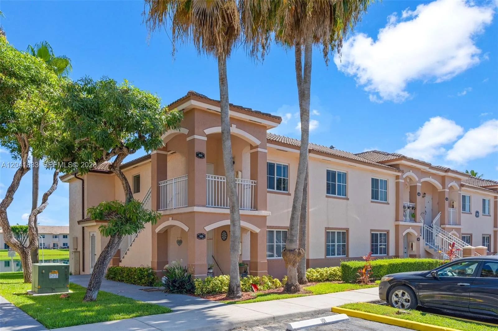 1261 SE 27th St # 201, Homestead, FL 33035