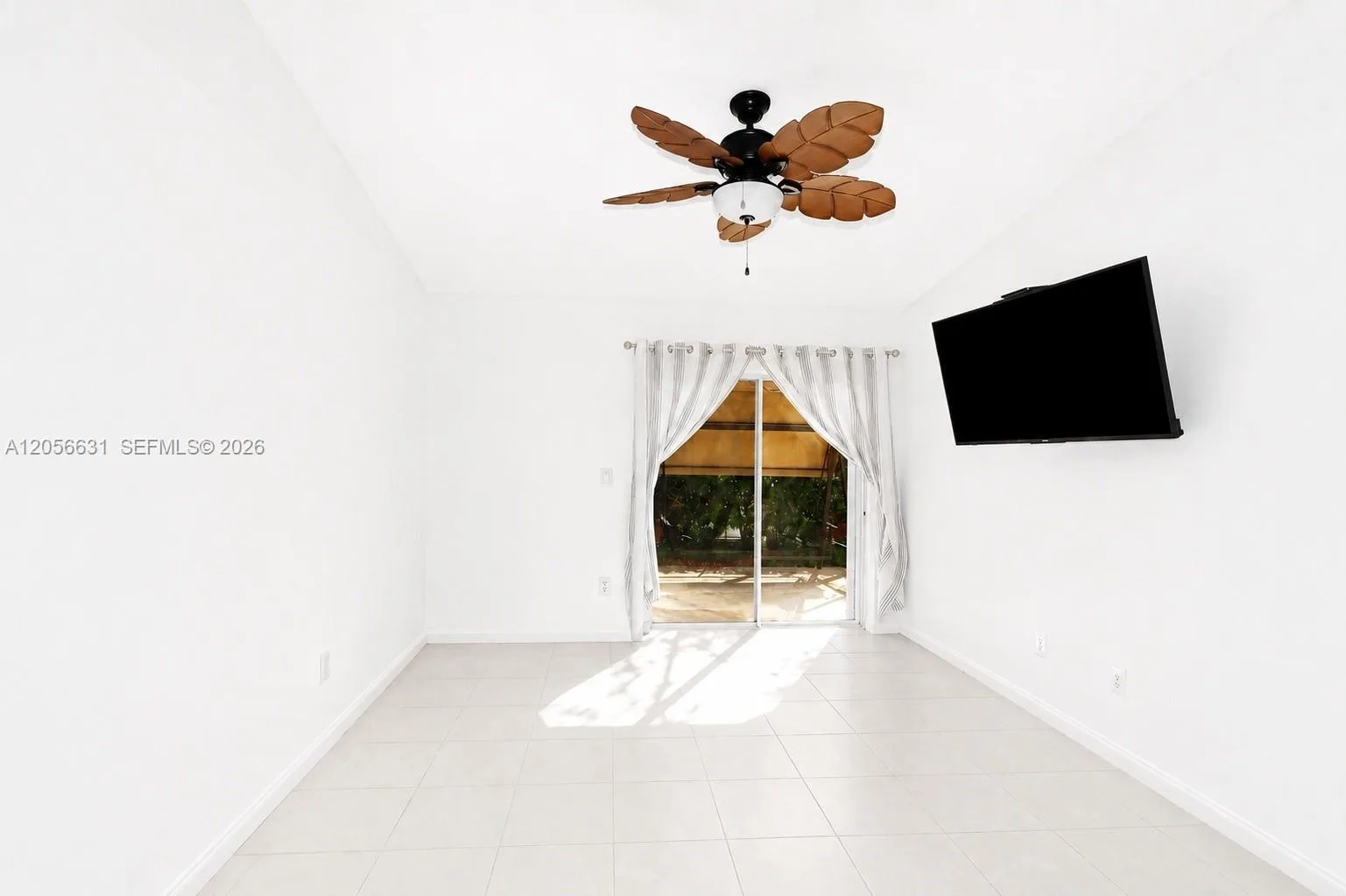 527 SE 21st Dr, Homestead, FL 33033 photo 10
