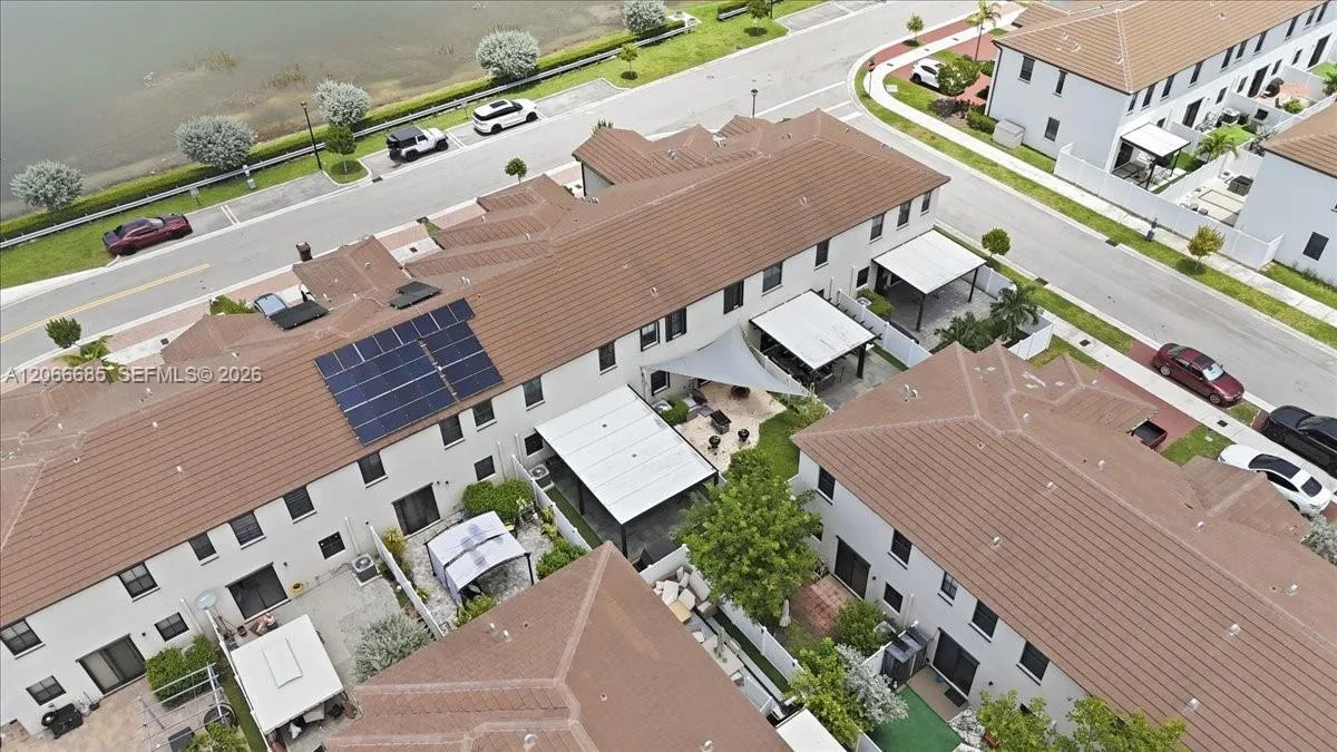 3378 W 112th St, Hialeah, FL 33018 — zdjęcie 5