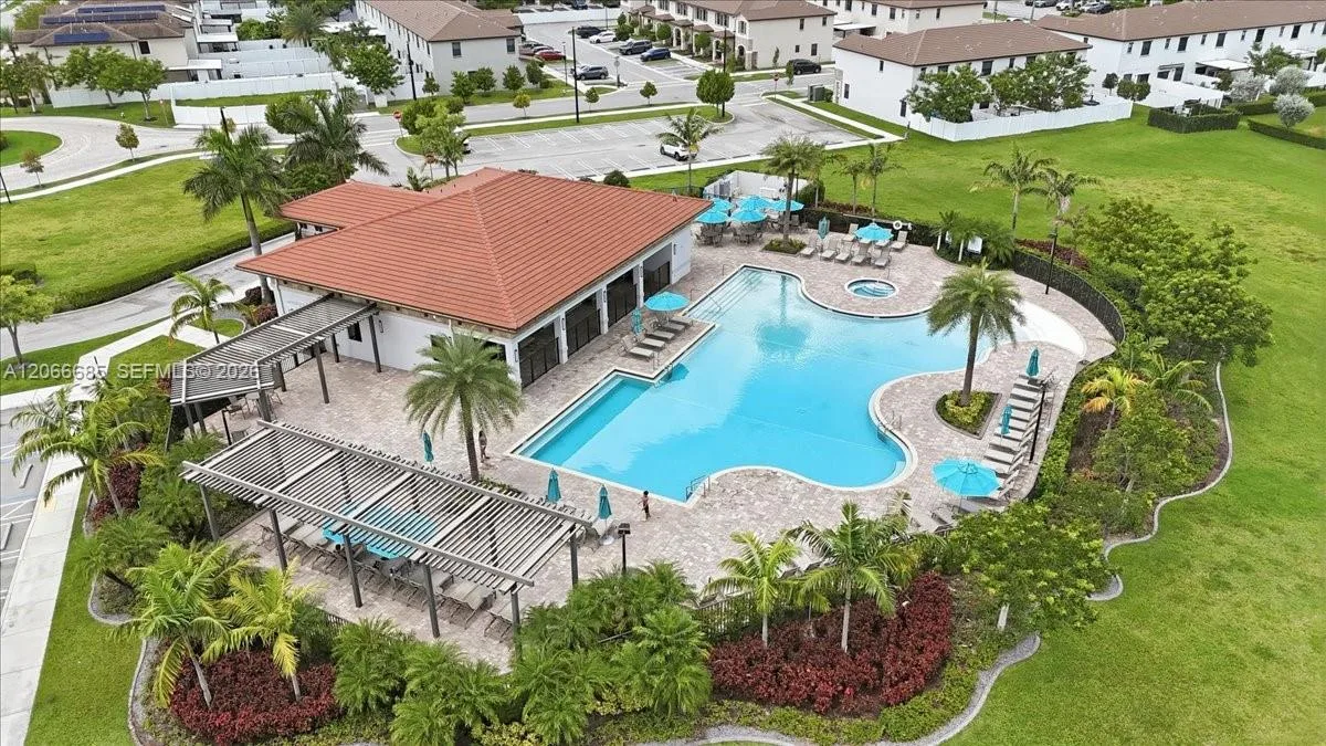 3378 W 112th St, Hialeah, FL 33018 photo 7