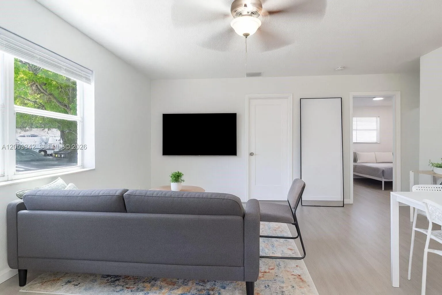 605 SW 14th Ter, Fort Lauderdale, FL 33312