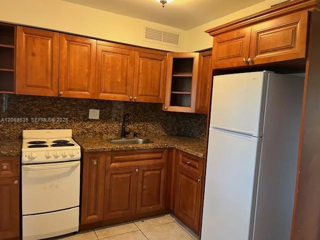 4605 SW 65th Ave, Davie, FL 33314 photo 3