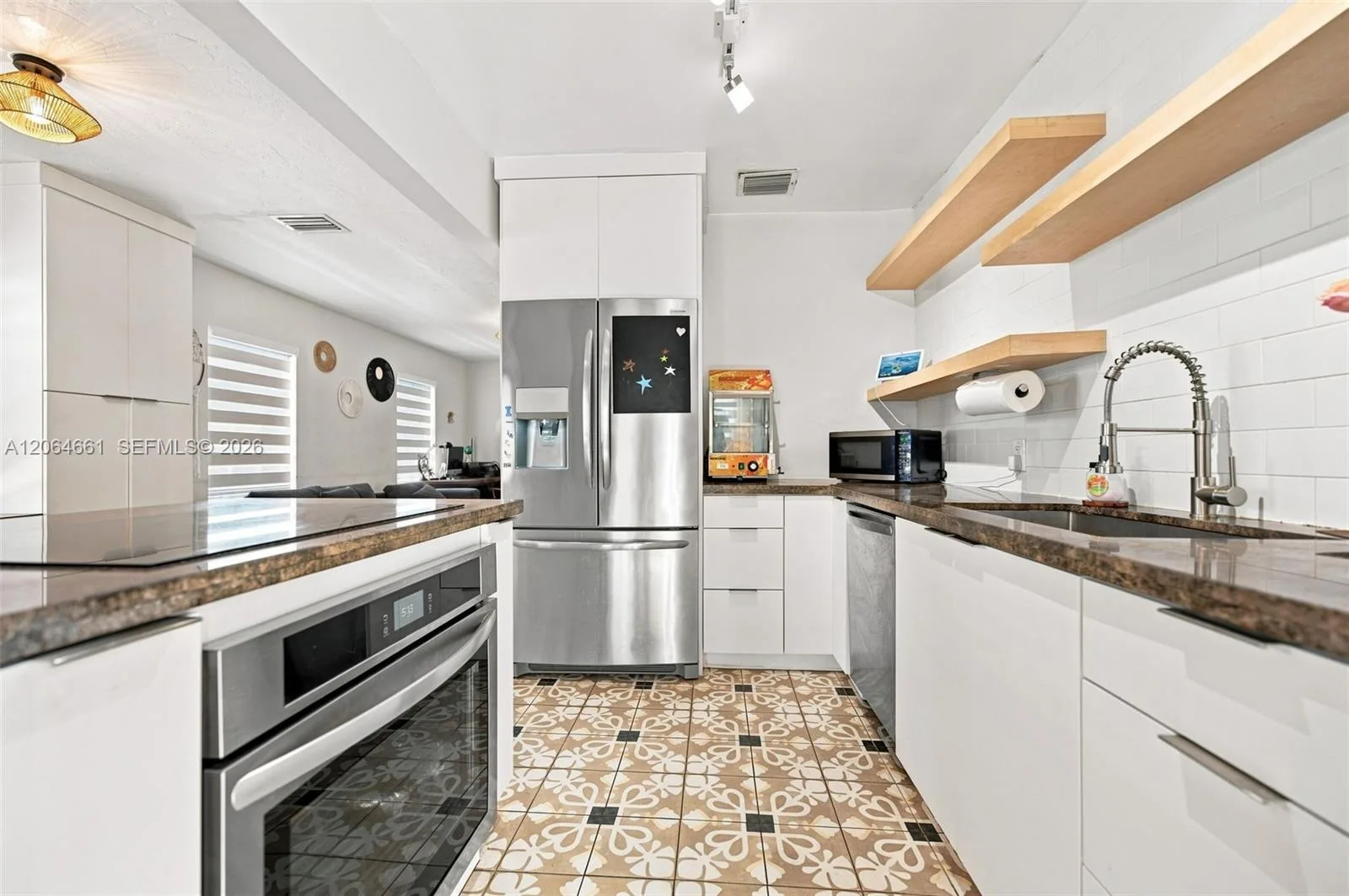 240 Carlisle Dr, Miami Springs, FL 33166 photo 10