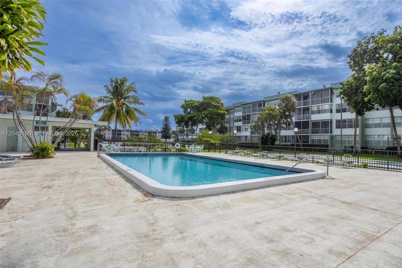 2771 Taft St # 104, Hollywood, FL 33020 photo 4