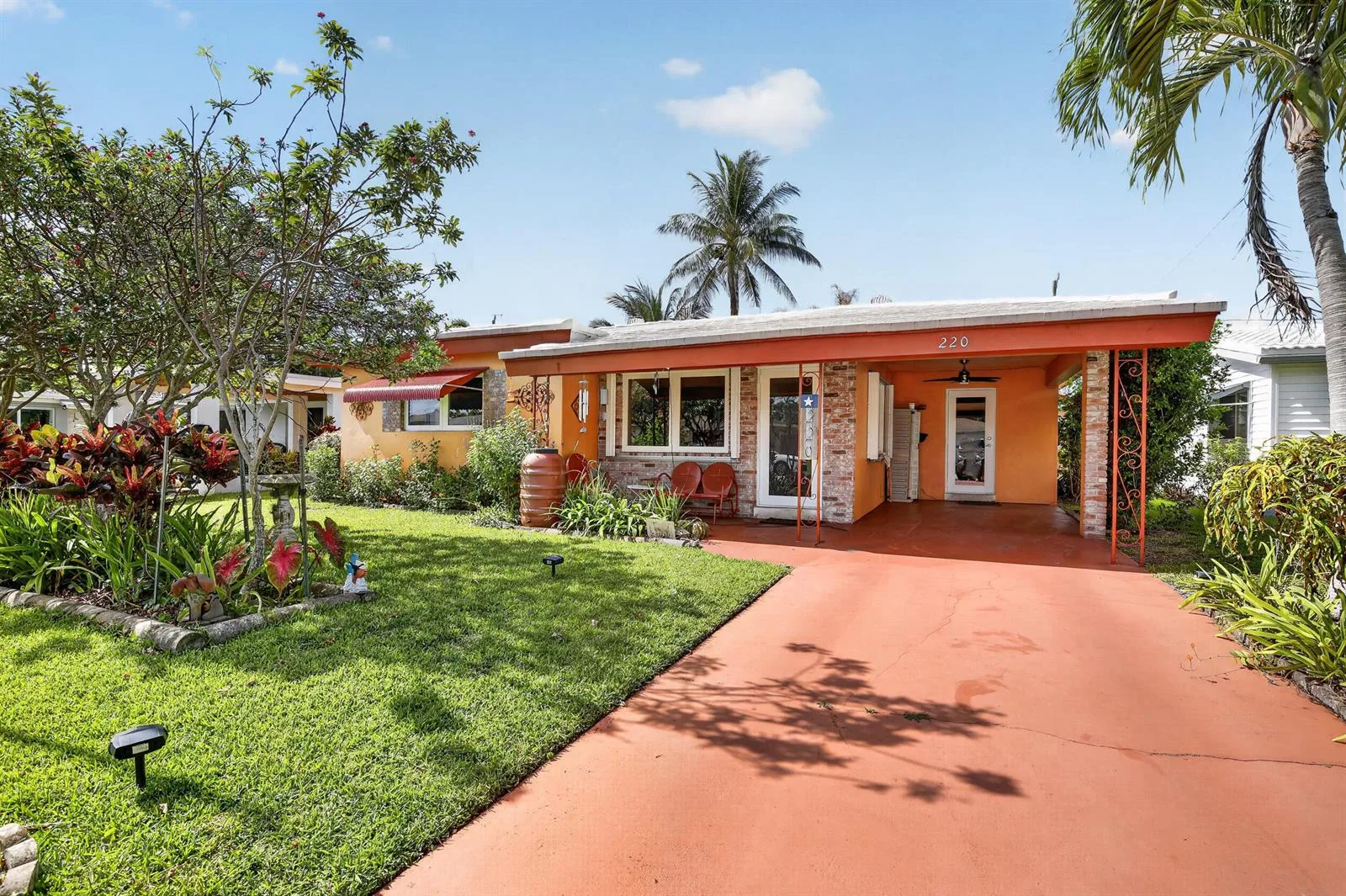 220 NW 48th Street, Oakland Park, FL 33309
