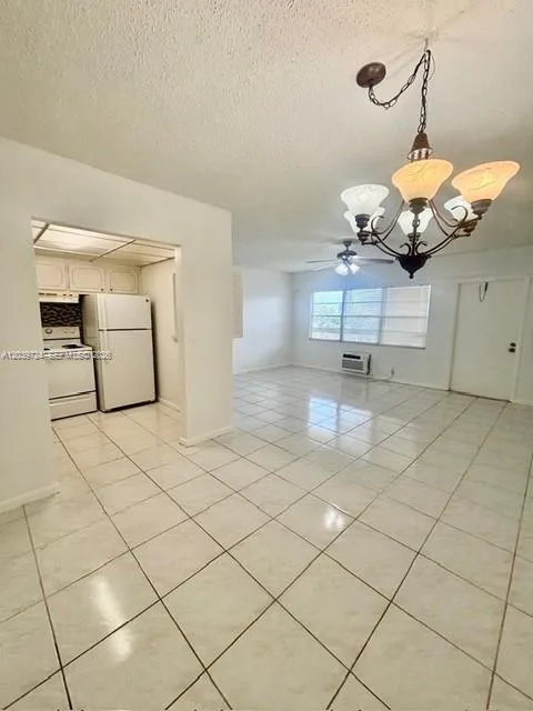 202 Mansfield # E, Boca Raton, FL 33434