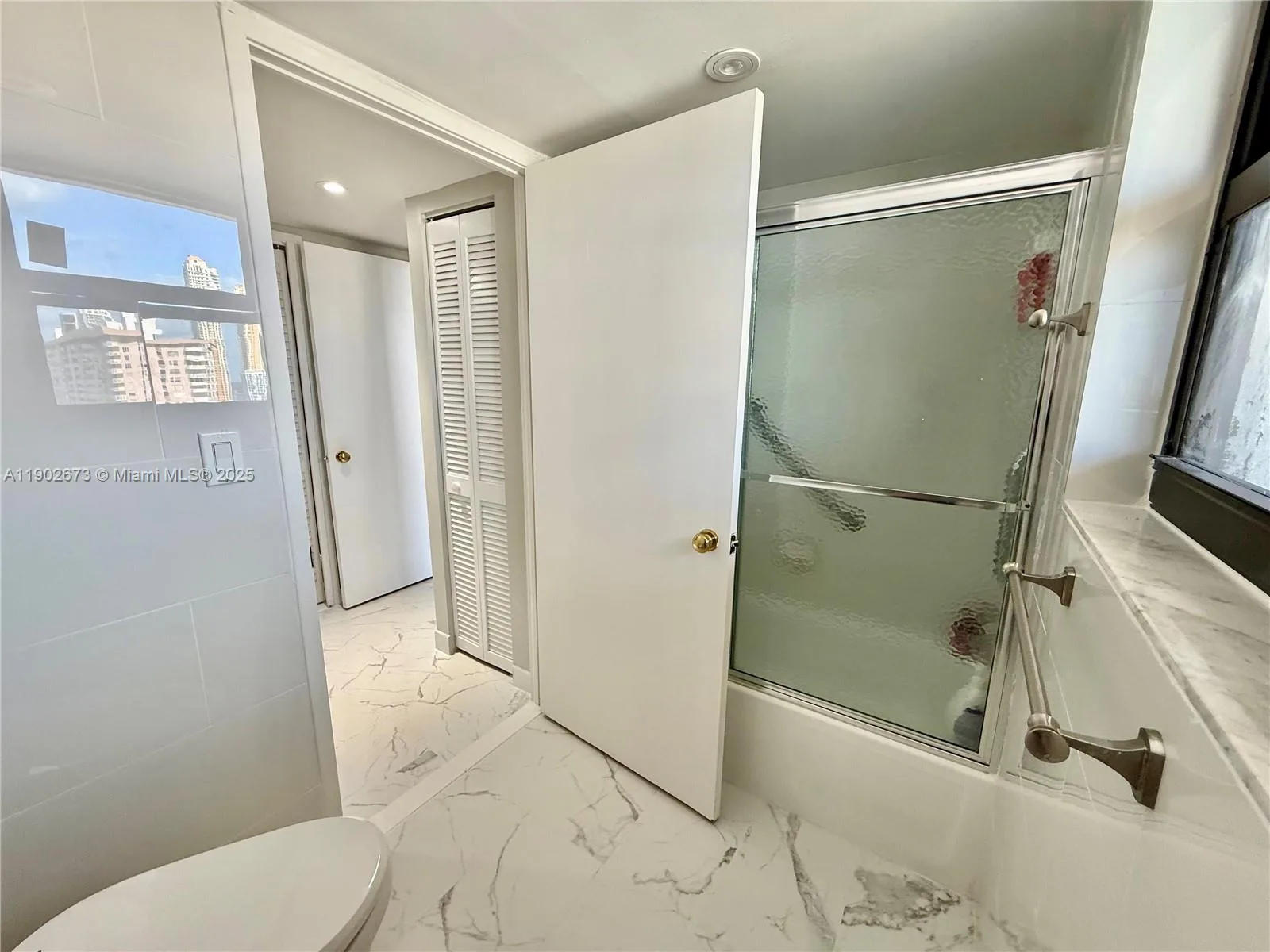 290 174th St # 2010, Sunny Isles Beach, FL 33160 photo 10