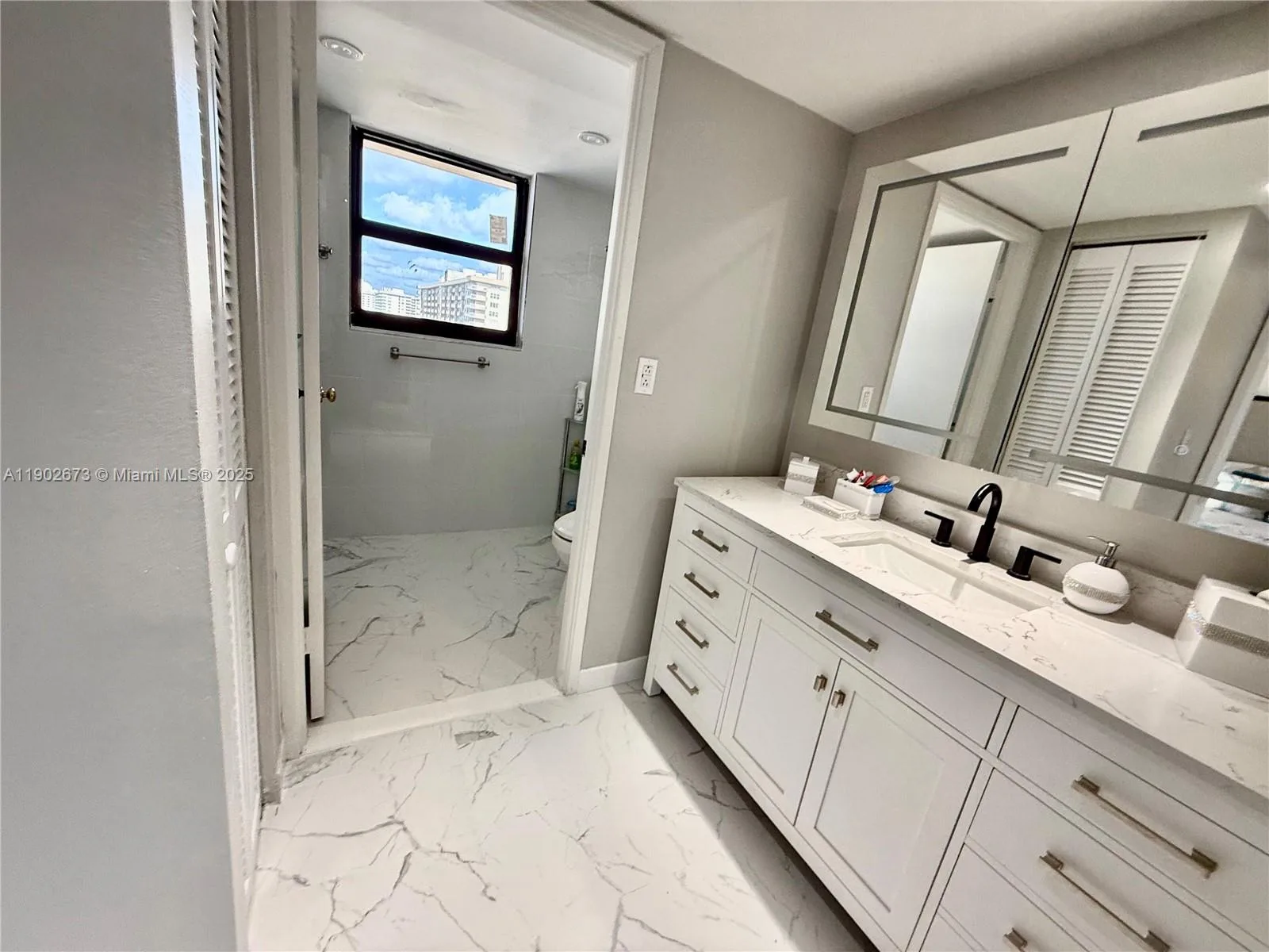 290 174th St # 2010, Sunny Isles Beach, FL 33160 photo 9