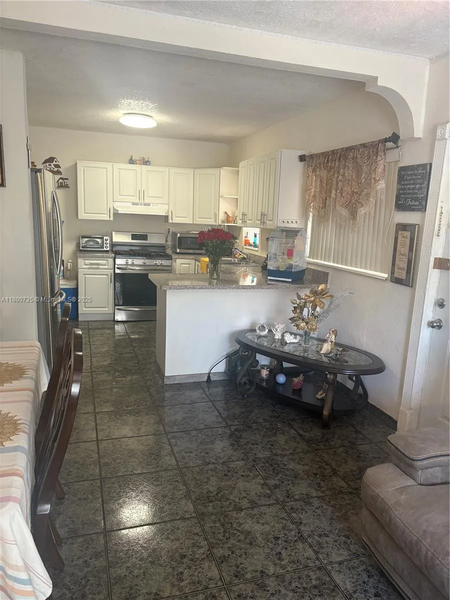 2530 Washington St, Hollywood, FL 33020 photo 12