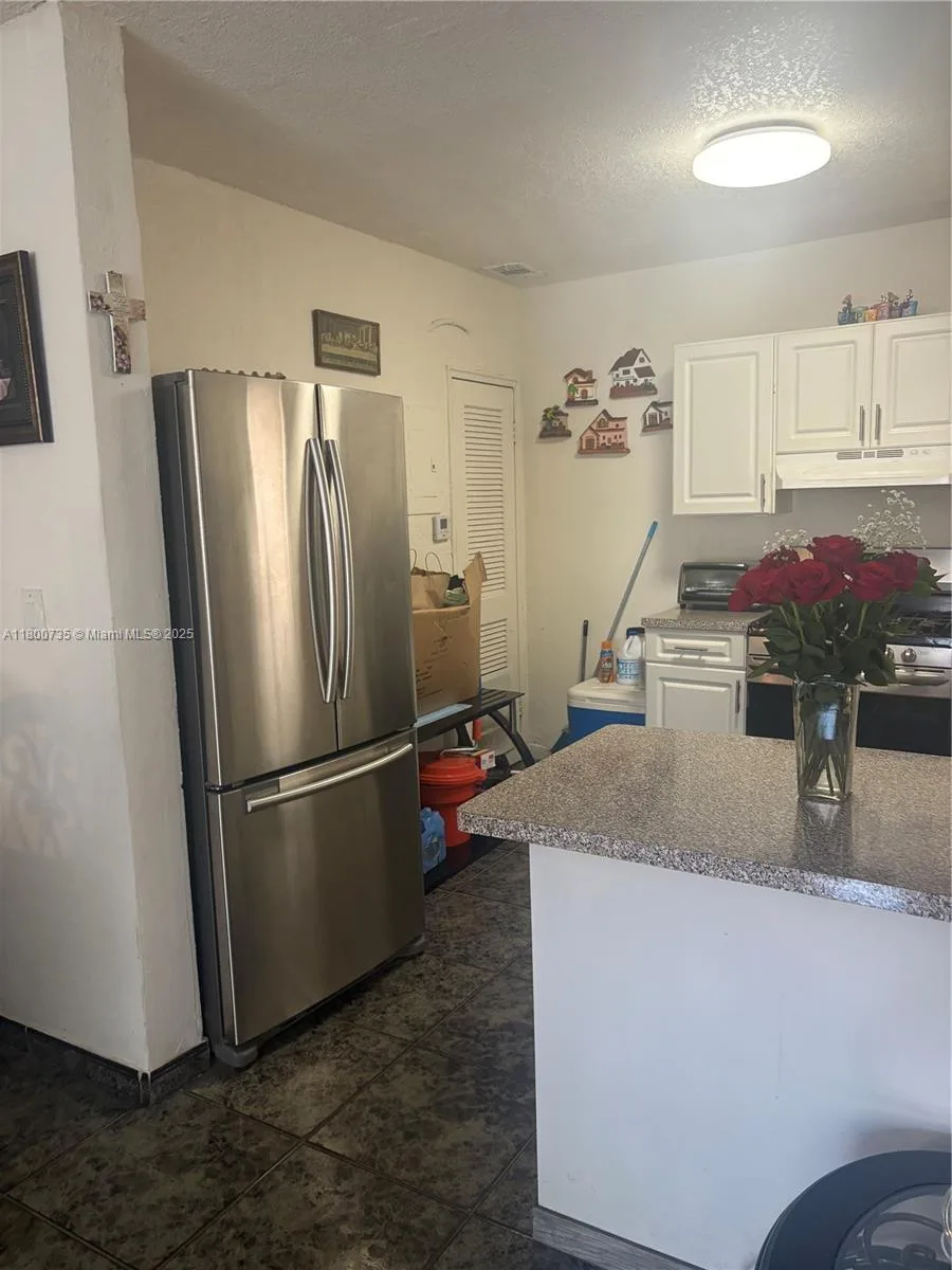 2530 Washington St, Hollywood, FL 33020 photo 9
