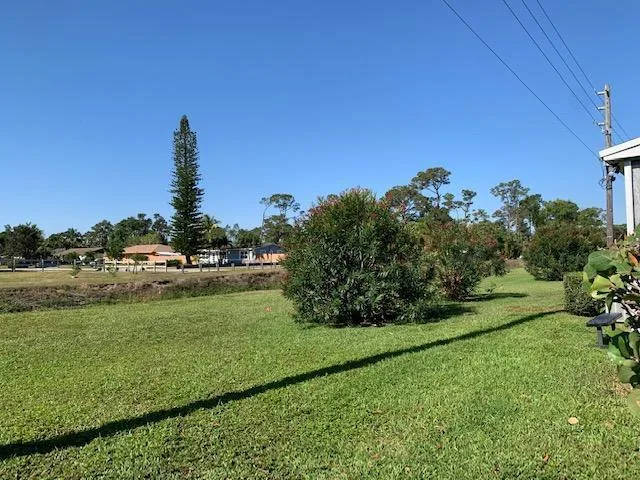 2916 Crosley Drive E # M, West Palm Beach, FL 33415 photo 3