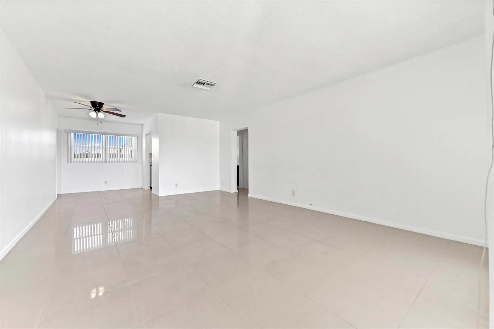 2755 NE 28th Avenue # F-1, Lighthouse Point, FL 33064 photo 2