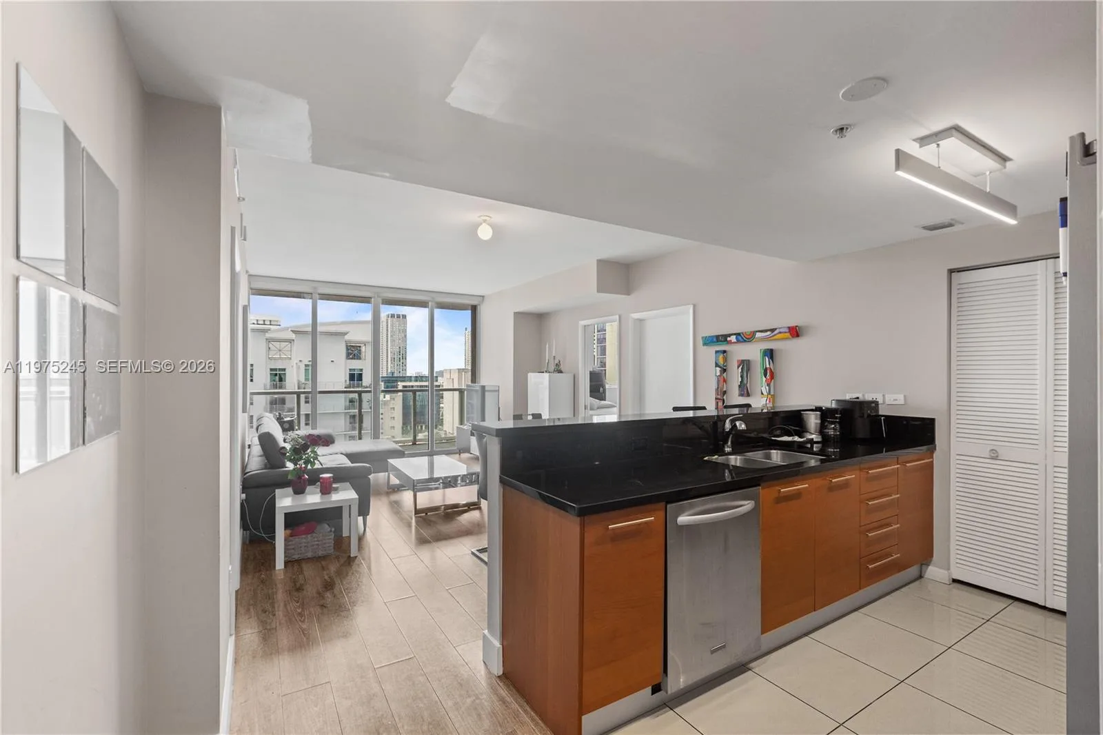 244 Biscayne Blvd # 2410, Miami, FL 33132 photo 2