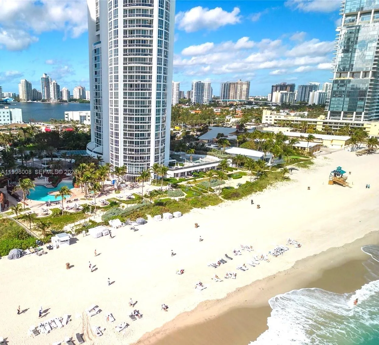 18201 Collins Ave # 4305, Sunny Isles Beach, FL 33160 photo 2