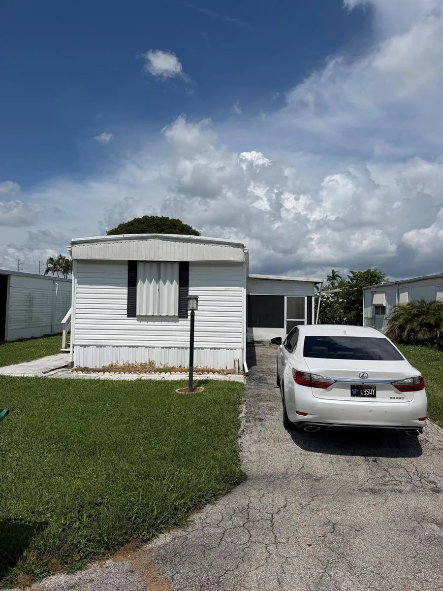 5251 SW 22ND Avenue, Dania Beach, FL 33312