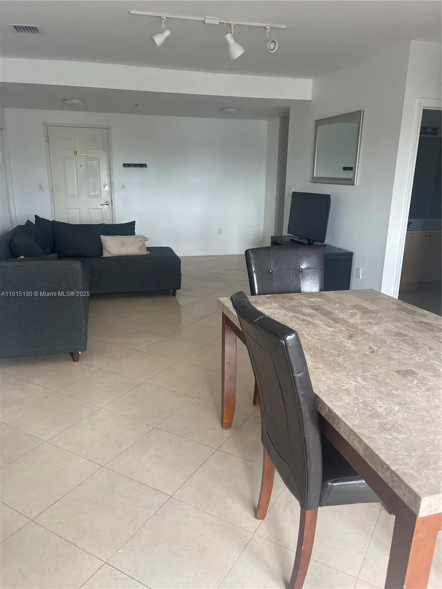 2280 SW 32nd Ave # 410, Miami, FL 33145 photo 3