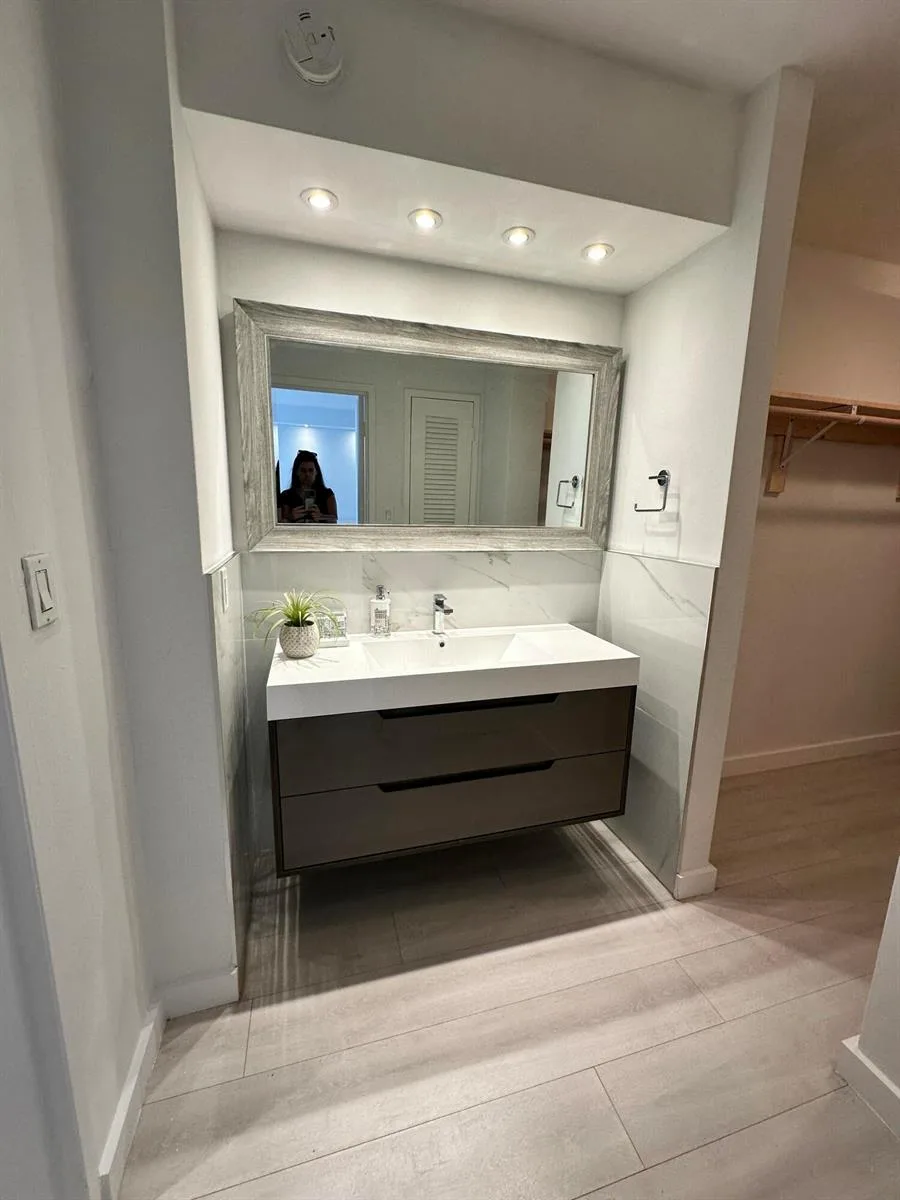800 West Avenue # 637, Miami Beach, FL 33139 photo 5