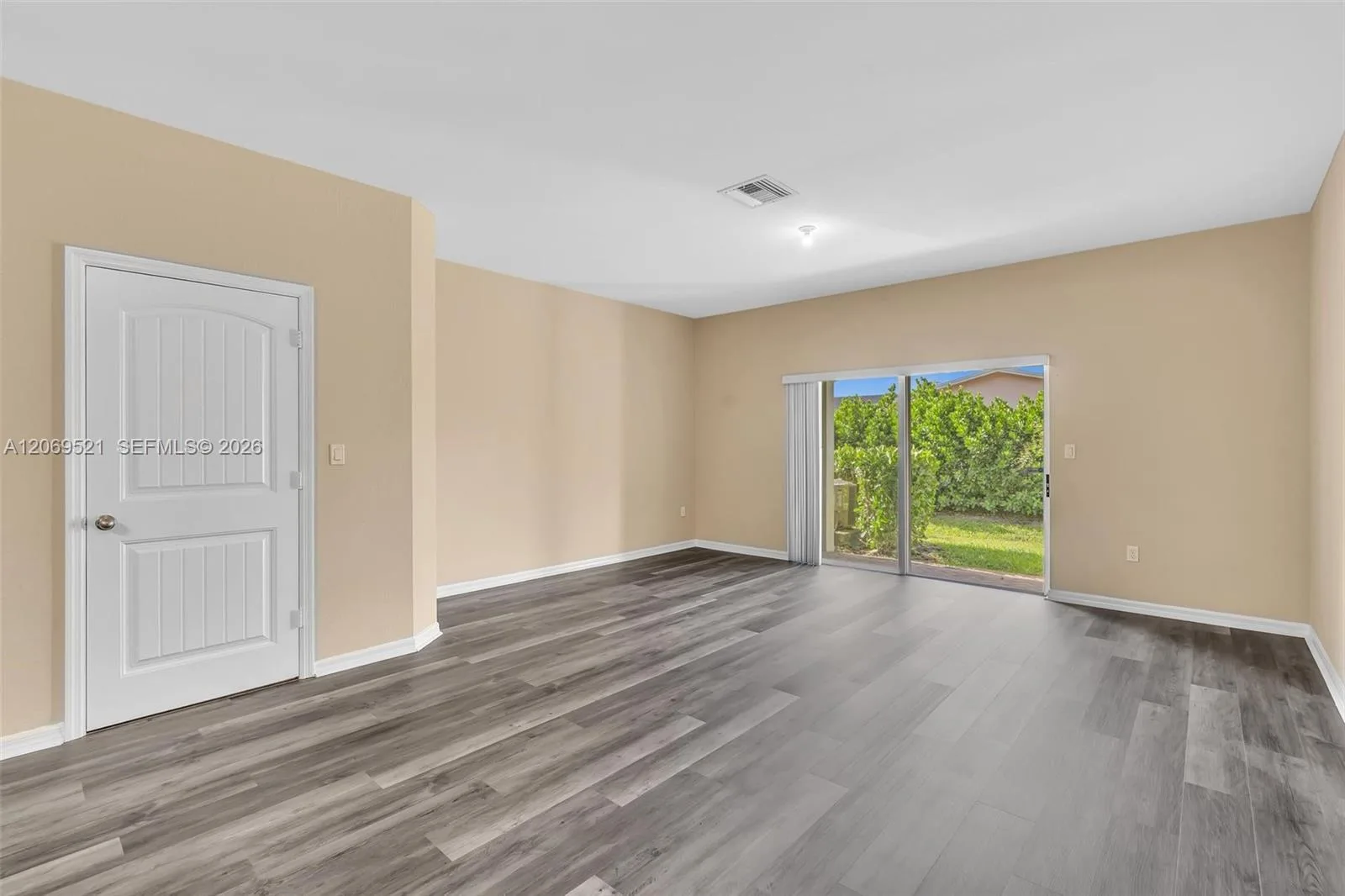 3530 NW 29th Ct, Lauderdale Lakes, FL 33311 photo 4