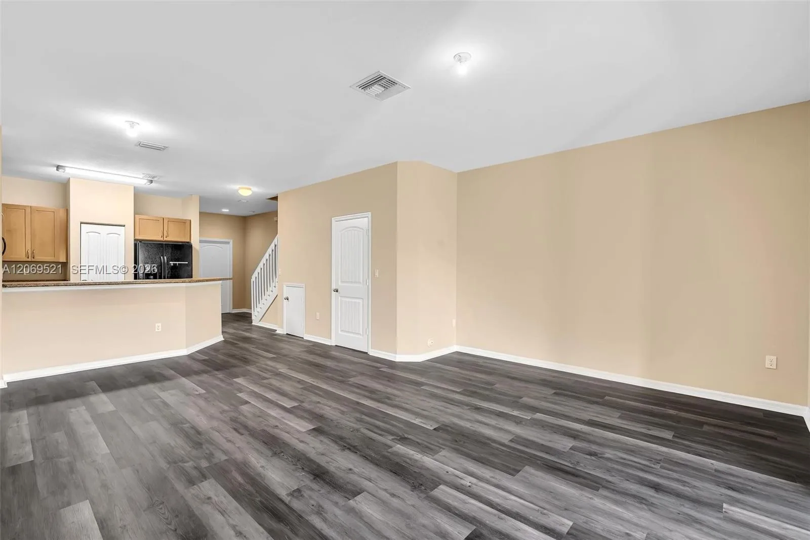 3530 NW 29th Ct, Lauderdale Lakes, FL 33311 photo 5