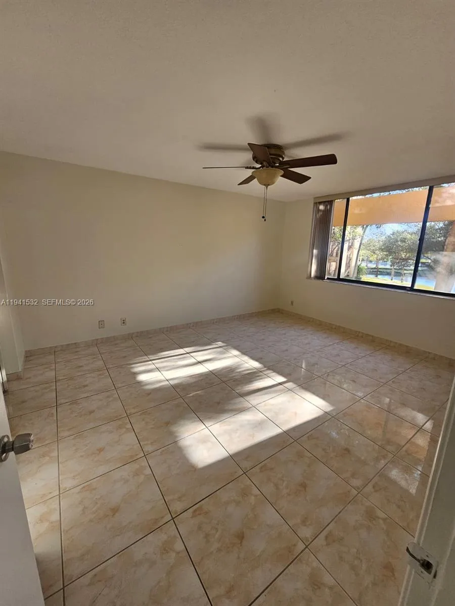 8592 W Sunrise Blvd # 209, Plantation, FL 33322 photo 6
