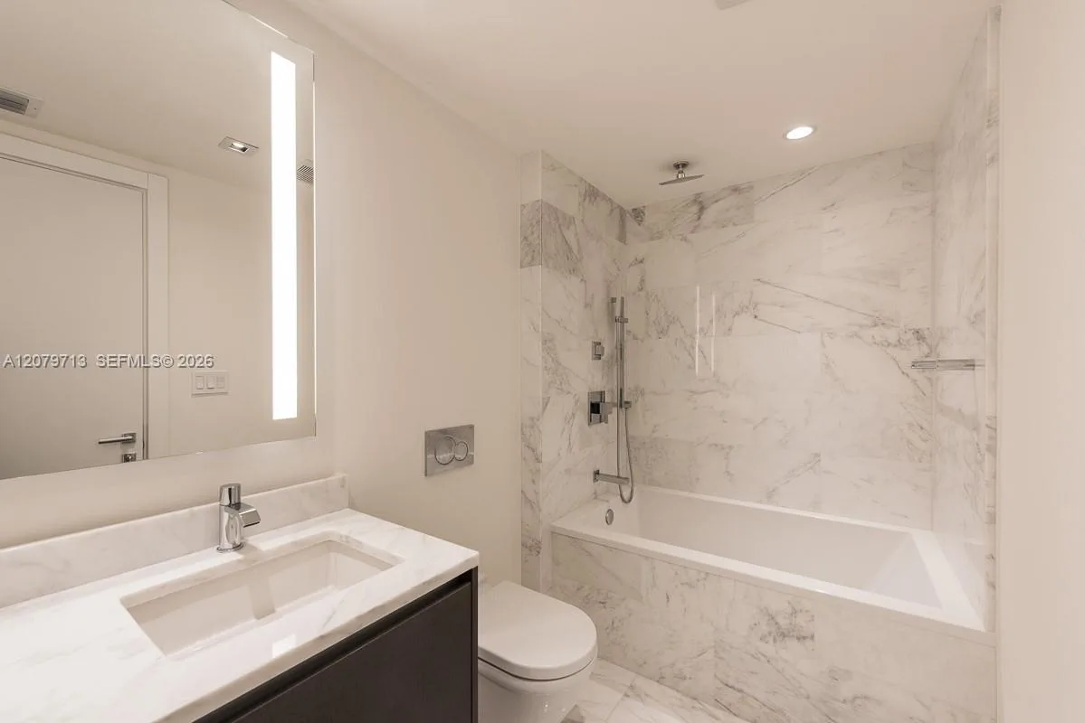 1451 Brickell Ave # 2206, Miami, FL 33131 photo 10