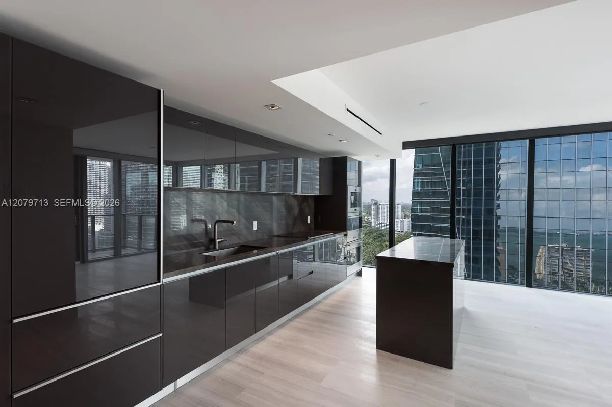 1451 Brickell Ave # 2206, Miami, FL 33131 photo 5