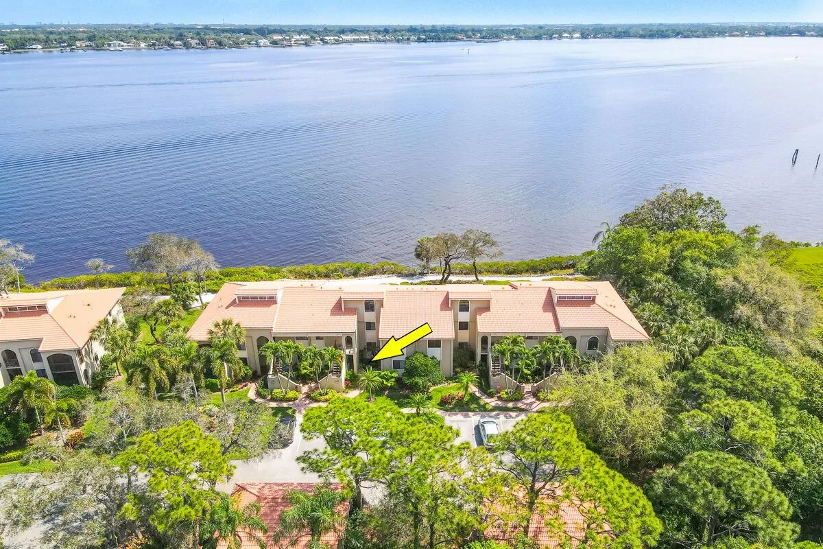 2570 NW Seagrass Drive # 3a, Palm City, FL 34990