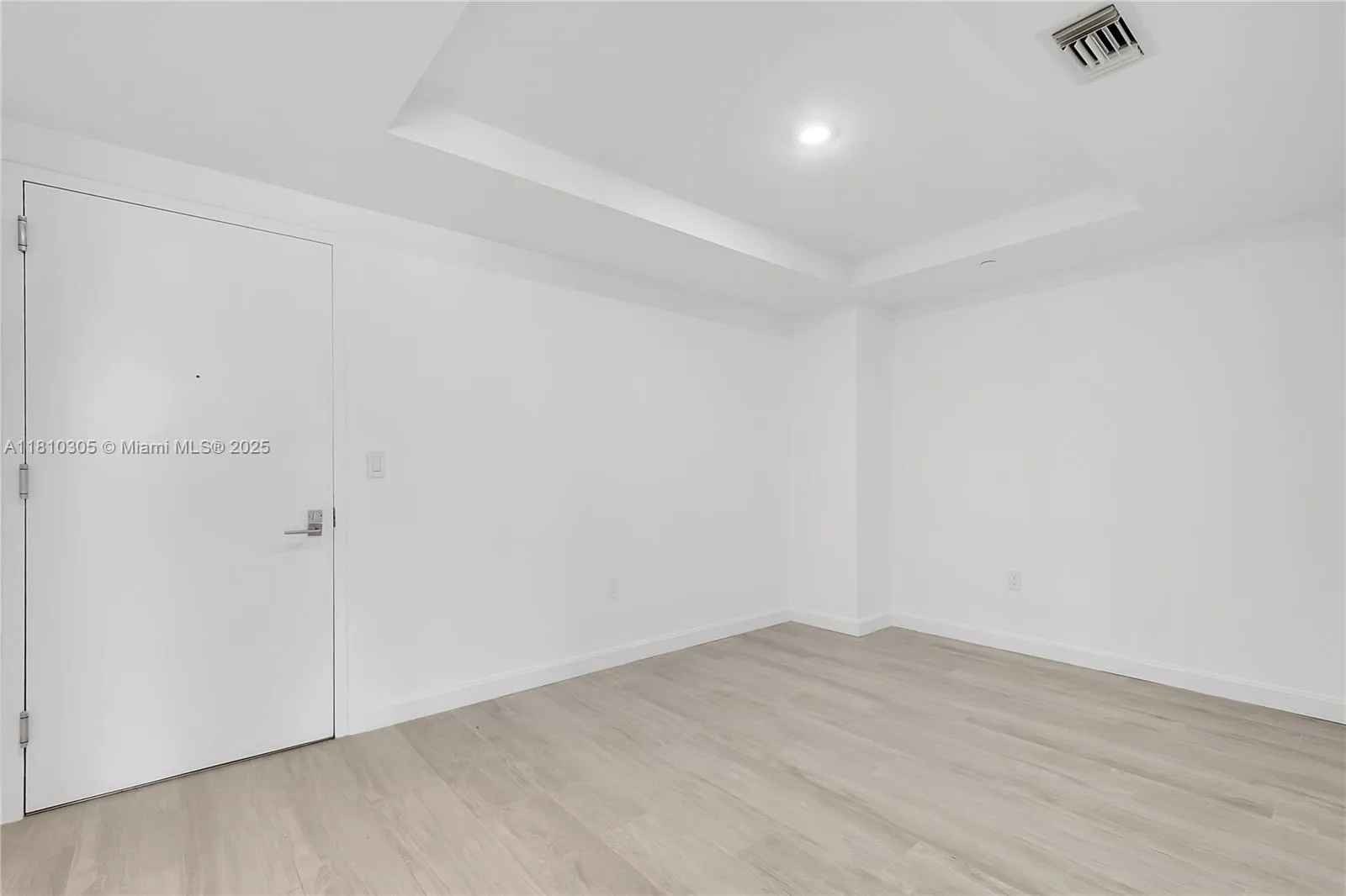 45 SW 9th St # 2105, Miami, FL 33130 photo 12