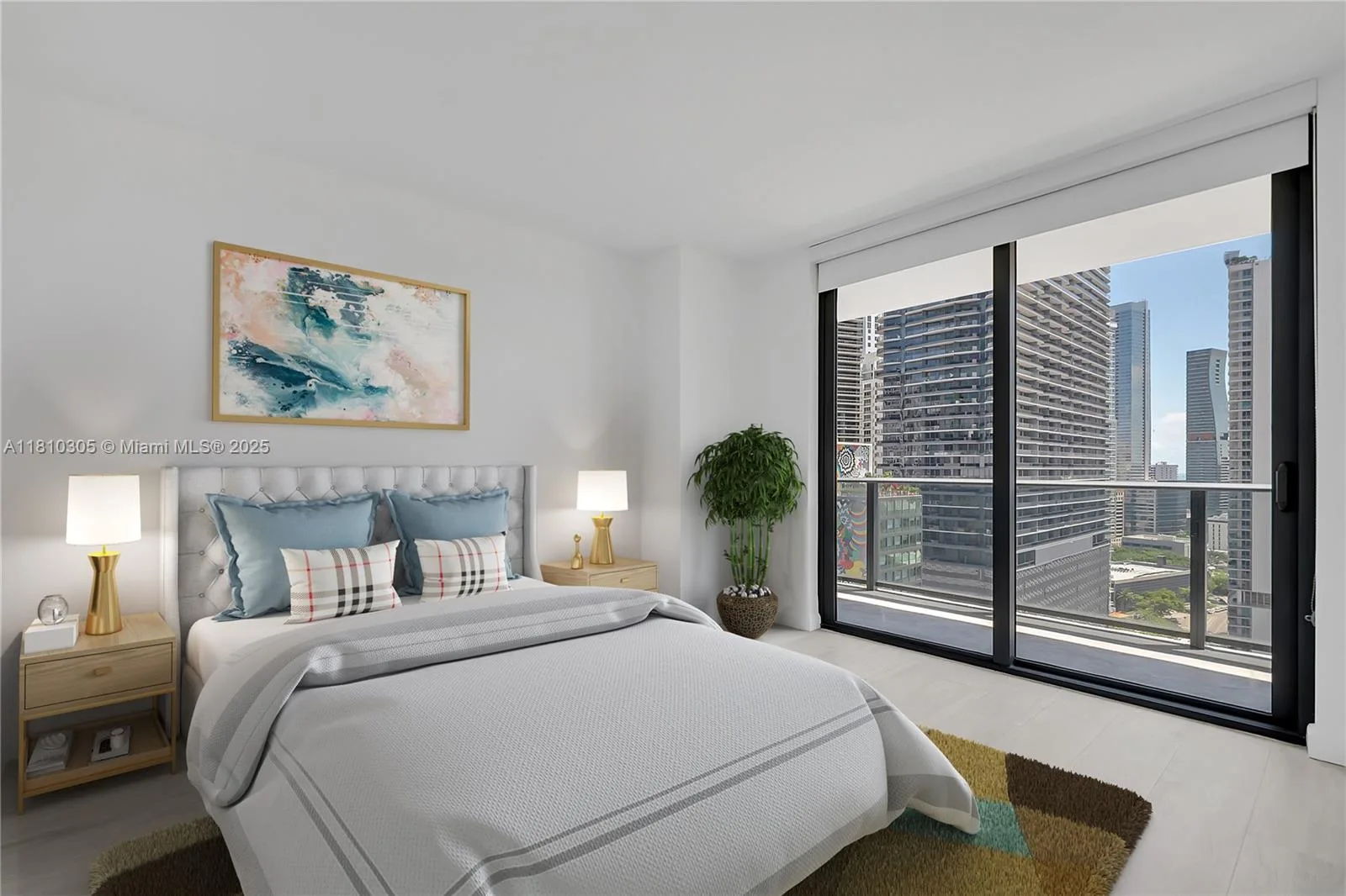 45 SW 9th St # 2105, Miami, FL 33130 photo 2