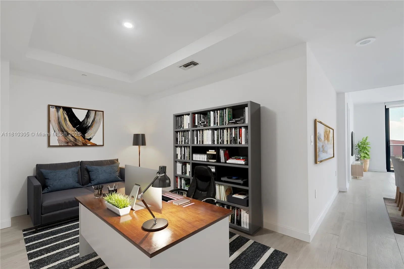 45 SW 9th St # 2105, Miami, FL 33130 photo 3