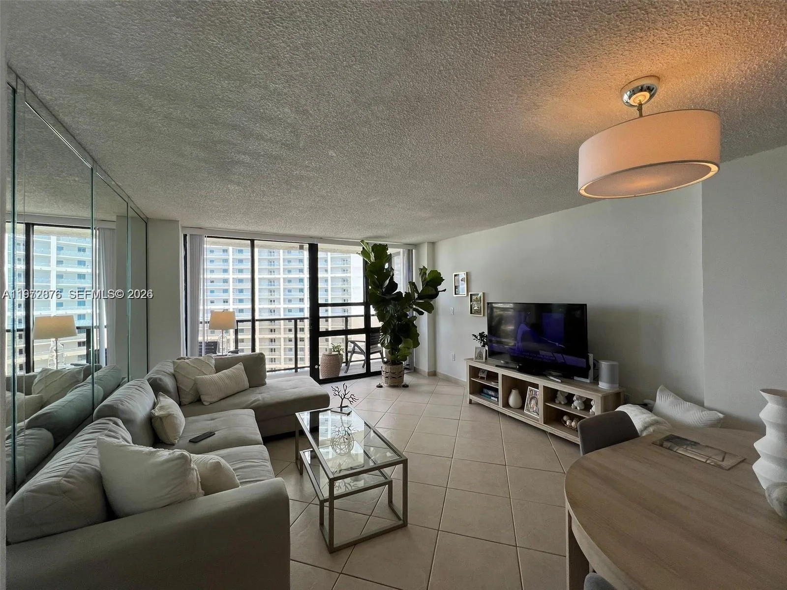 600 NE 36th St # 1909, Miami, FL 33137 photo 4