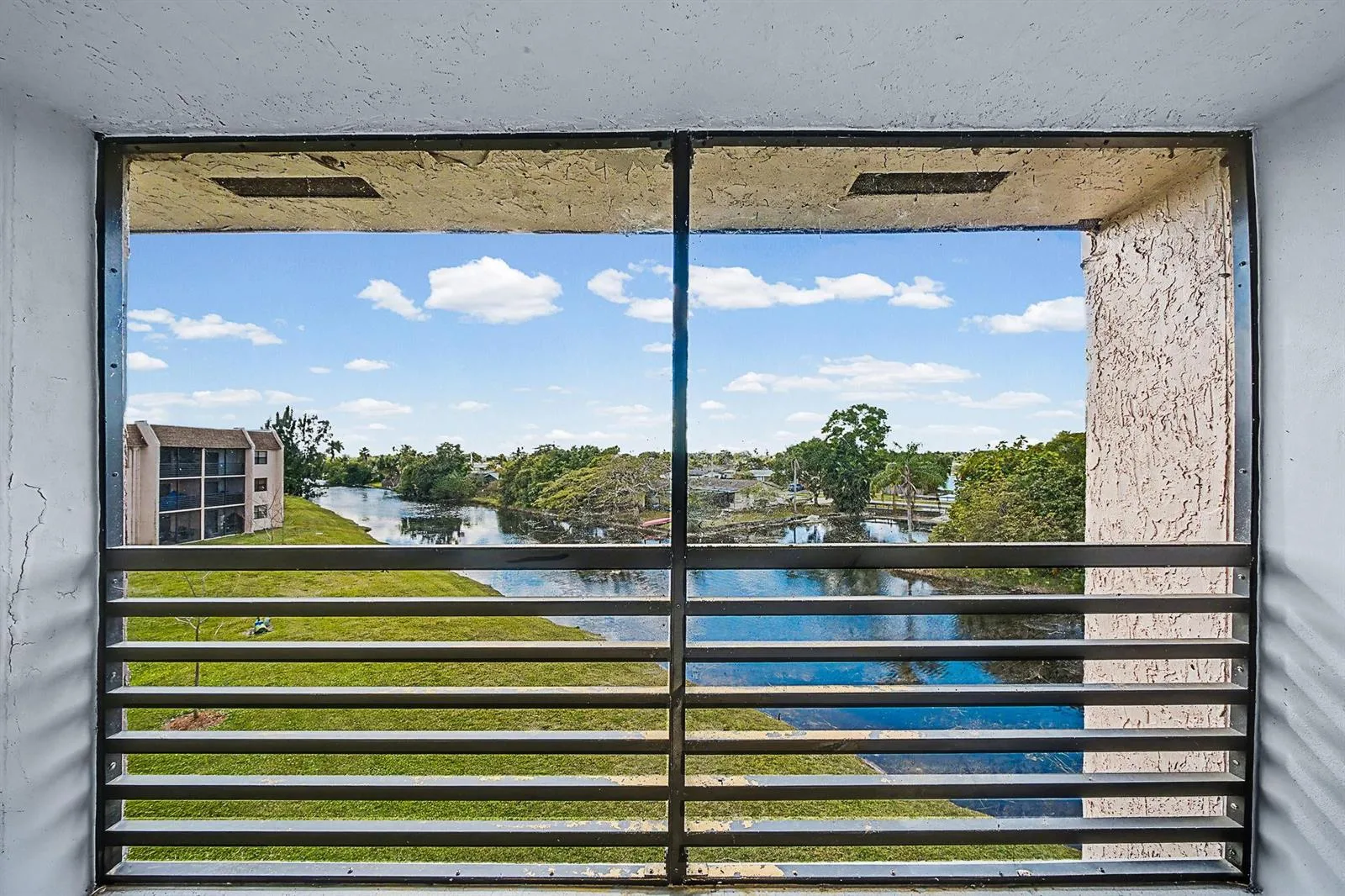 10466 Sunrise Lakes Boulevard # 312, Sunrise, FL 33322