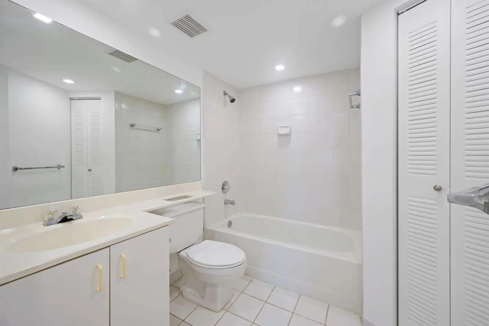 3300 NE 192nd Street # 915, Aventura, FL 33180 photo 10