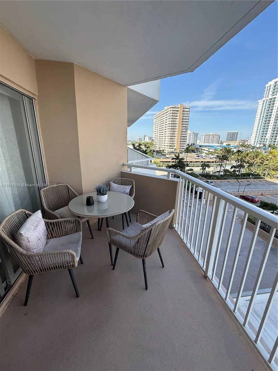 1980 S Ocean Dr # 5B, Hallandale Beach, FL 33009 photo 2