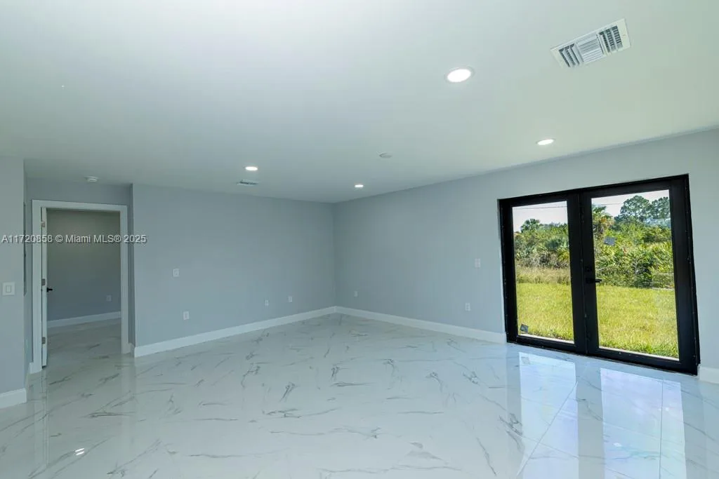 1302 Hibiscus Ave, Lehigh Acres, FL 33972 photo 3