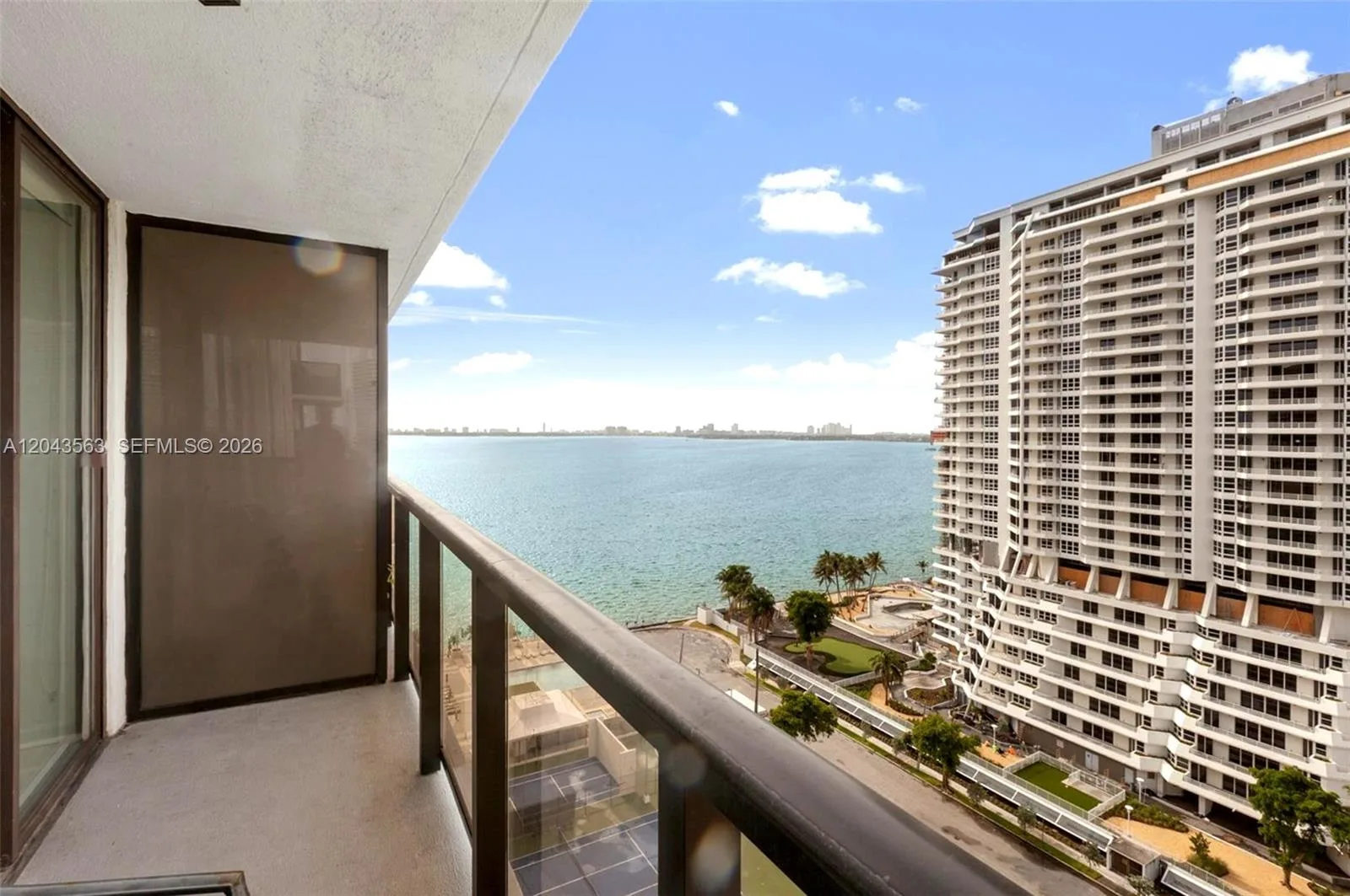 600 NE 36th St # 1717, Miami, FL 33137 photo 2