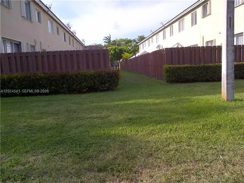 5702 NW 112 CT # 5702, Doral, FL 33178 photo 4
