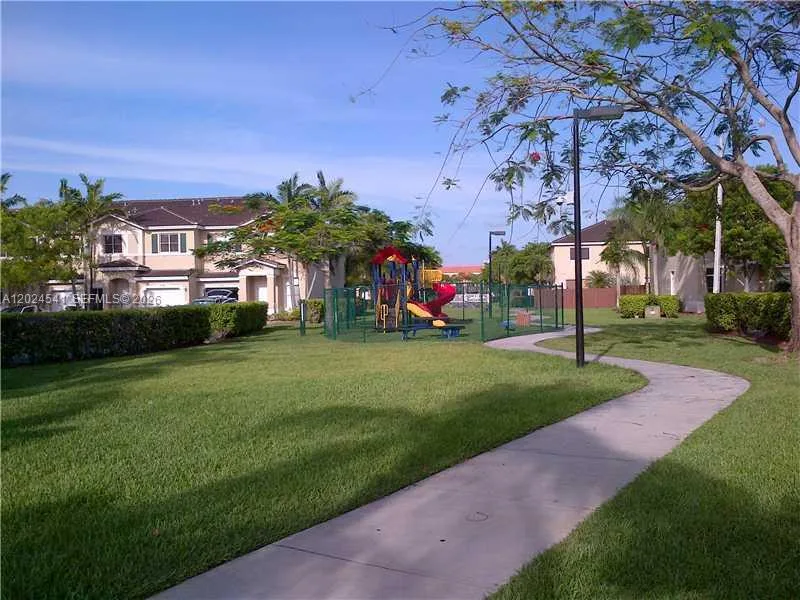 5702 NW 112 CT # 5702, Doral, FL 33178 photo 5