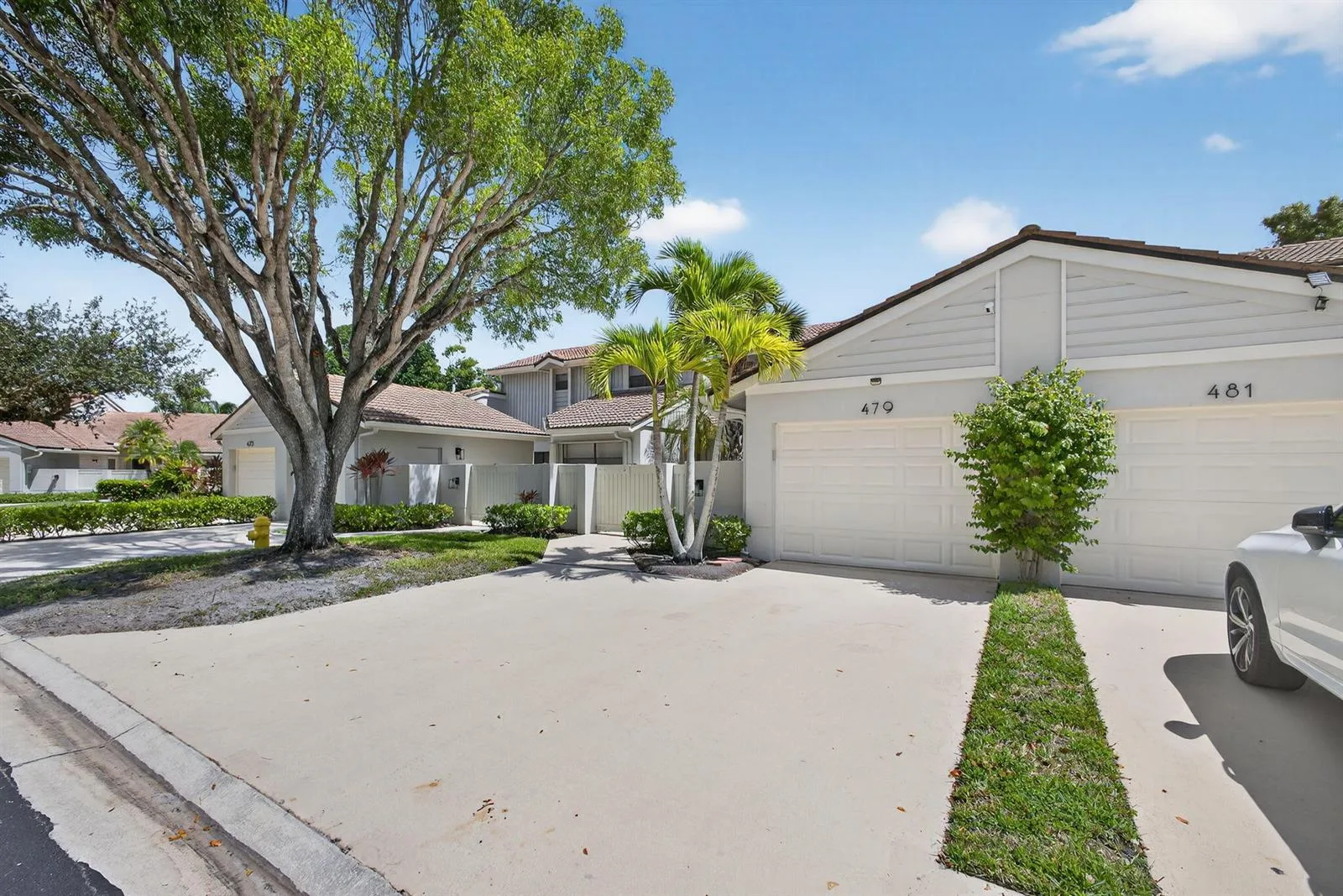 479 Prestwick Circle, Palm Beach Gardens, FL 33418