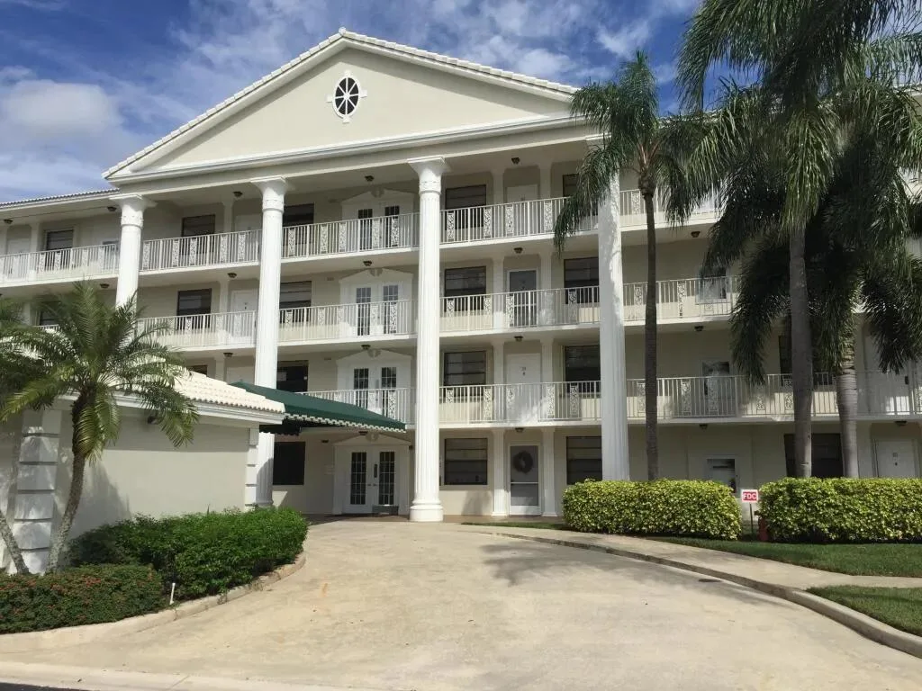 6049 Balboa Circle # 202, Boca Raton, FL 33433