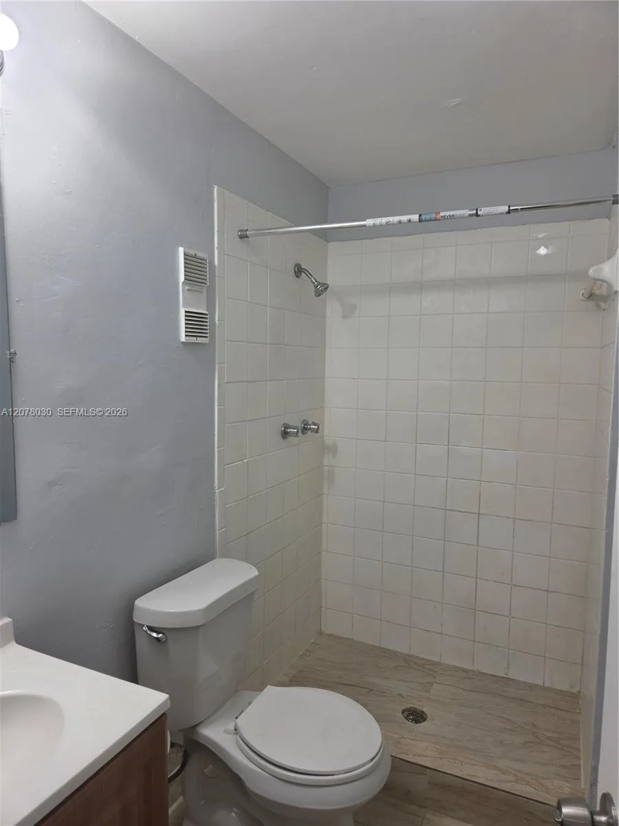20520 NW 15th Ave # 230, Miami Gardens, FL 33169 photo 4