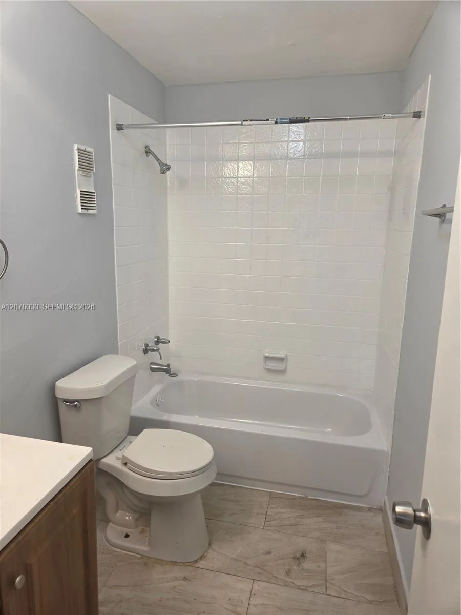 20520 NW 15th Ave # 230, Miami Gardens, FL 33169 photo 8