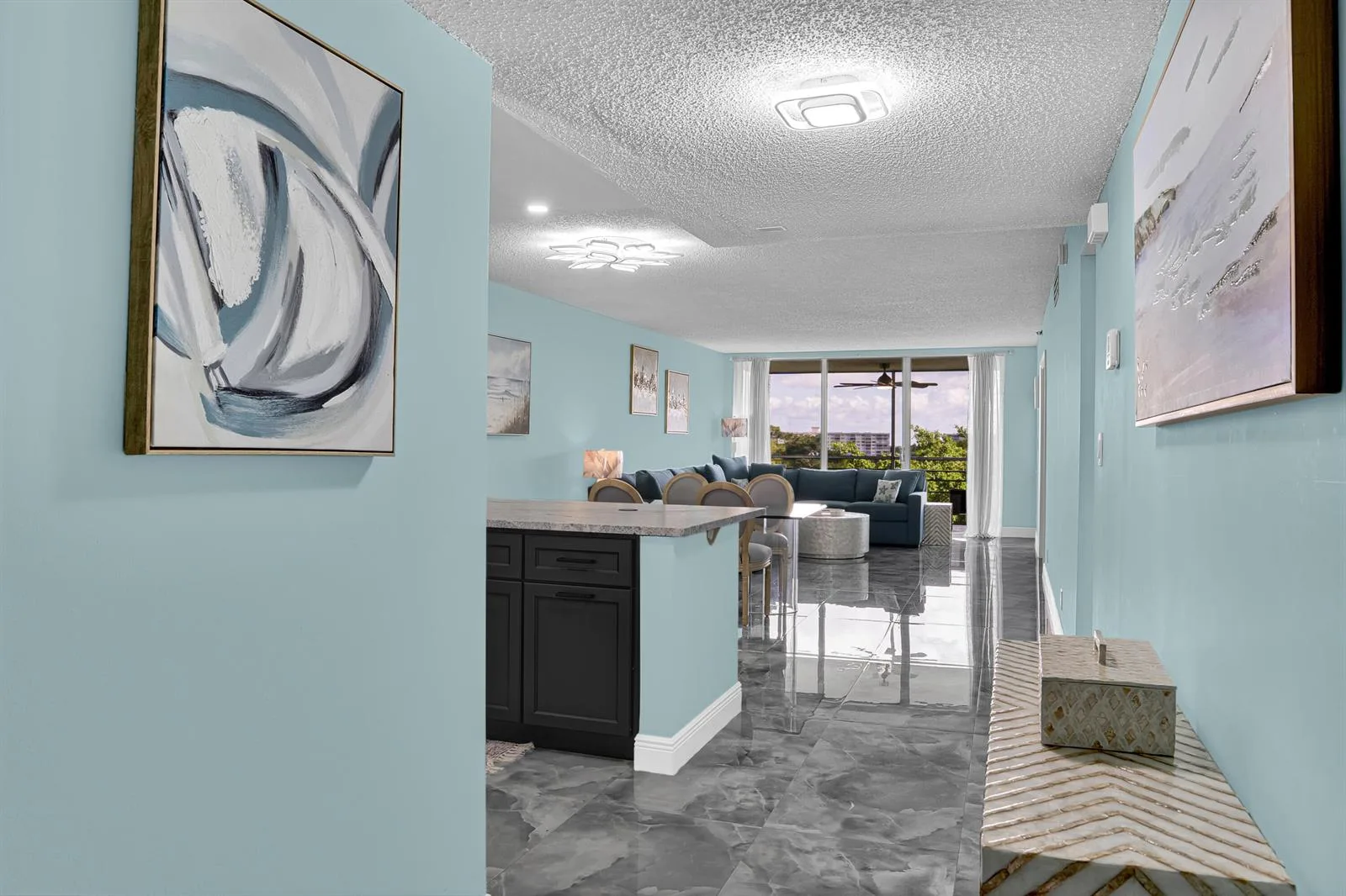 4015 W PALM AIRE Drive # 704, Pompano Beach, FL 33069