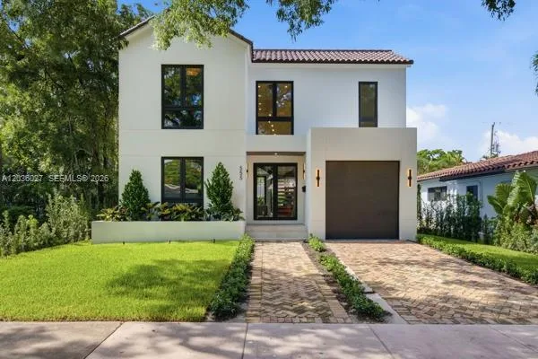 555 Catalonia Ave, Coral Gables, FL 33134