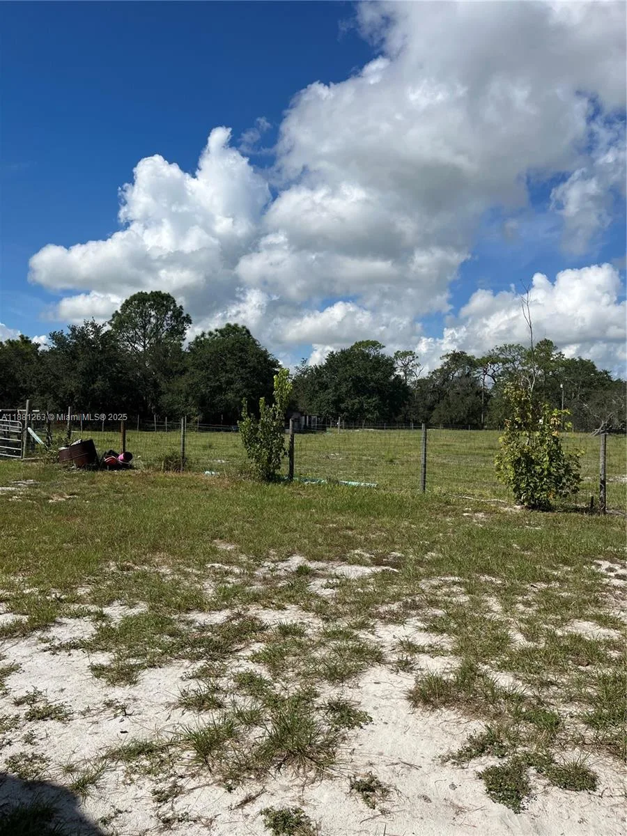 105 Farrer RD, Frostproof, FL 33843 photo 5