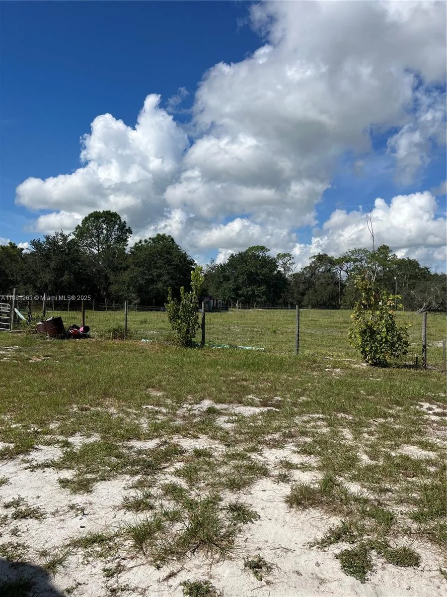 105 Farrer RD, Frostproof, FL 33843 photo 6