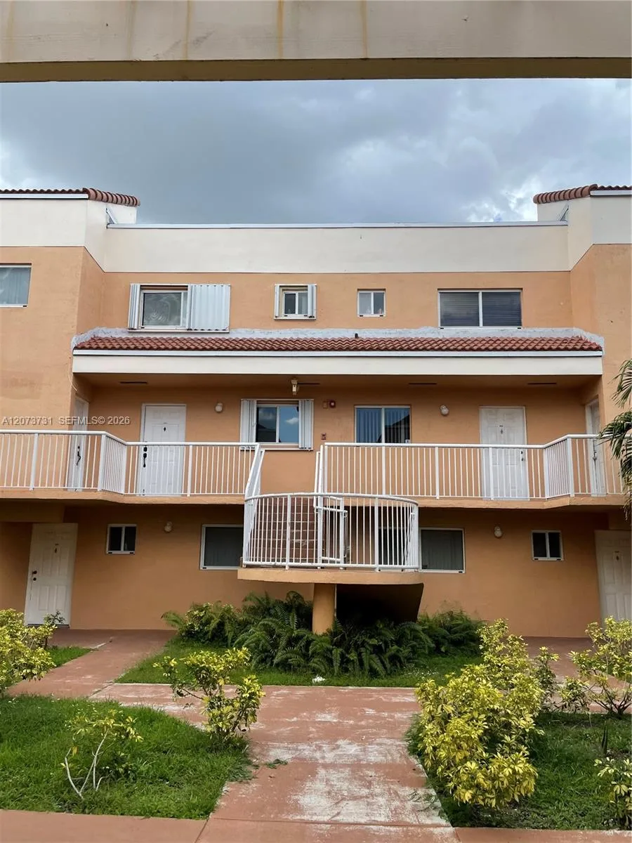 14911 SW 80th St # 203, Miami, FL 33193 photo 3